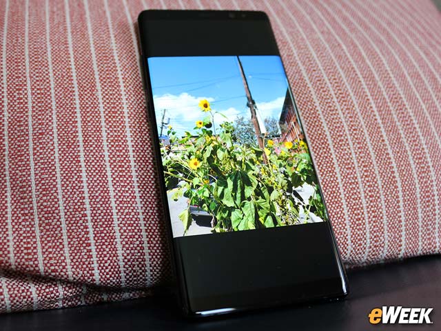 The AMOLED Screen Is Made for Showing Off Photos